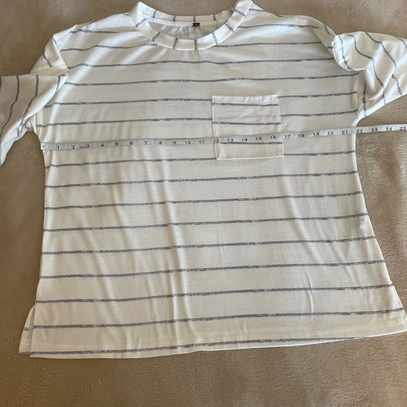 Lightweight Striped Crewneck Top - Size S - Picture 5 of 12